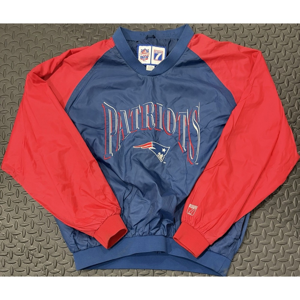 VTG New England Patriots Windbreaker Logo 7 Game Day Embroidered NFL Jacket L